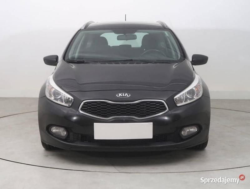 Czarny Używany 2013 Kia Ceed Kombi | 24 999 zł (Uczciwa cena) - Obraz 1/4