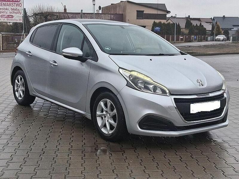 Używany Peugeot 208 2016 Srebrny Hatchback