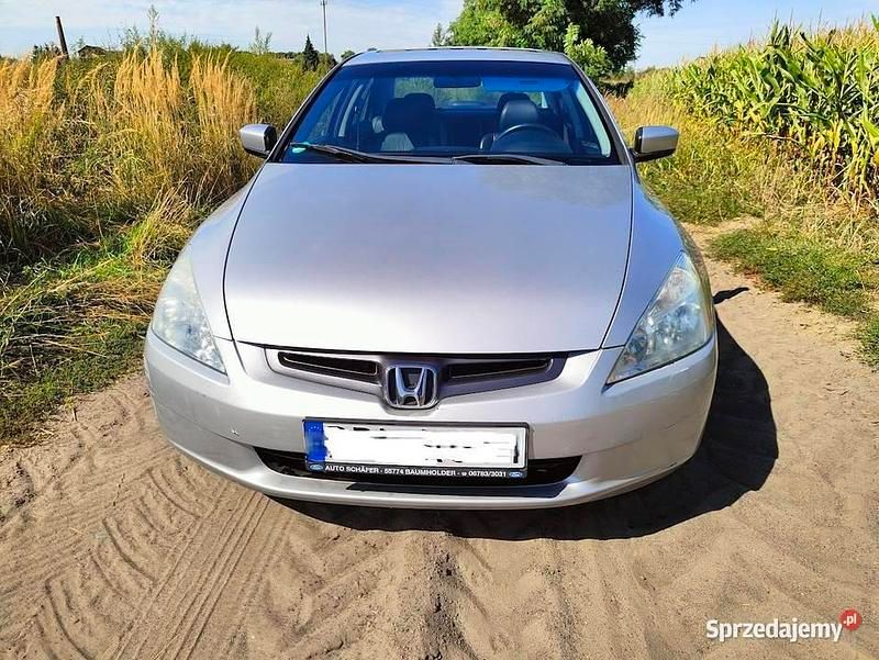 Srebrny Używany 2005 Honda Accord EX Sedan/Limuzyna | 13 900 zł (Dobra cena) - Obraz 1/4