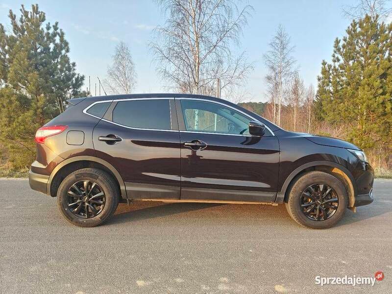 Fioletowy Używany 2016 Nissan Qashqai SUV | 54 300 zł (Uczciwa cena) - Obraz 1/4