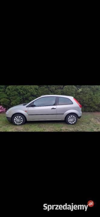 Srebrny Używany 2003 Ford Fiesta Hatchback | 3900 zł (Uczciwa cena) - Obraz 1/4