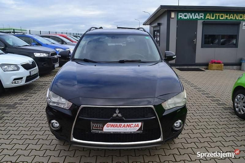 Czarny Używany 2011 Mitsubishi Outlander SUV | 29 400 zł (Uczciwa cena) - Obraz 1/4