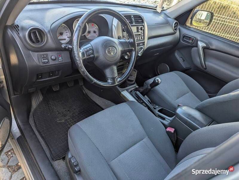 Używany Toyota RAV4 116 KM (85 kW) 2005 Szary SUV