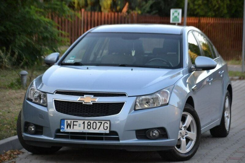 Używany Chevrolet Cruze 141 KM (103 kW) 2011 Niebieski (metalik) Sedan/Limuzyna