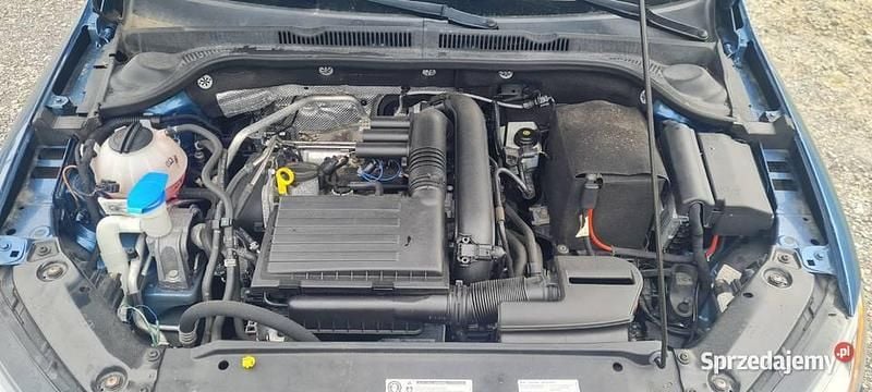 Używany VW Jetta 125 KM (91 kW) 2017 Niebieski Sedan/Limuzyna