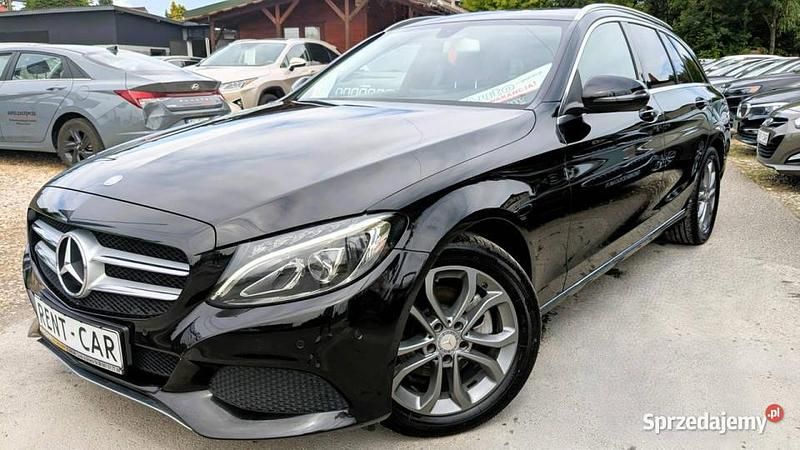 Czarny Używany 2016 Mercedes C180 Kombi | 47 900 zł (Uczciwa cena) - Obraz 1/4