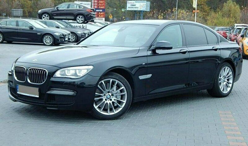 Czarny (metalik) Używany 2014 BMW 750 Sedan/Limuzyna | 428 000 zł - Obraz 1/4