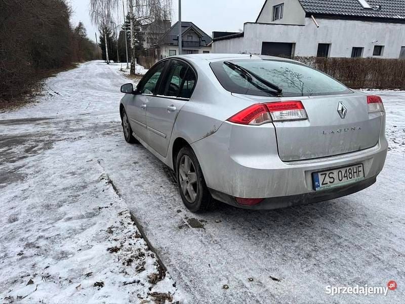 Używany Renault Laguna III 2007 Srebrny Sedan/Limuzyna