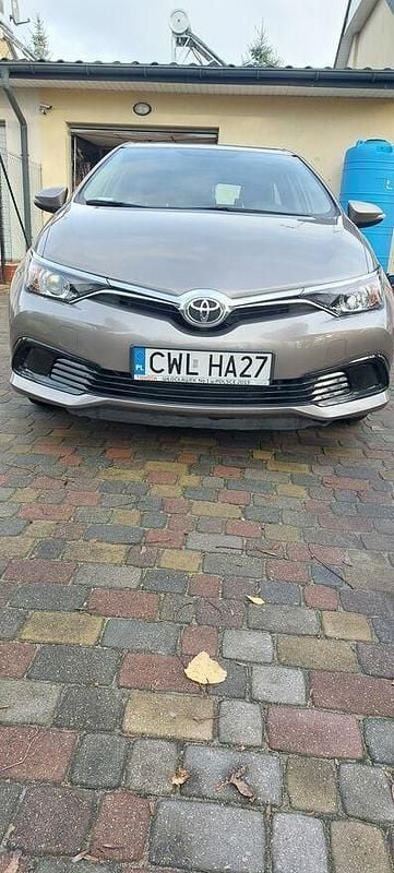 Brązowobeżowy Używany 2015 Toyota Auris Kombi | 49 500 zł (Uczciwa cena) - Obraz 1/4