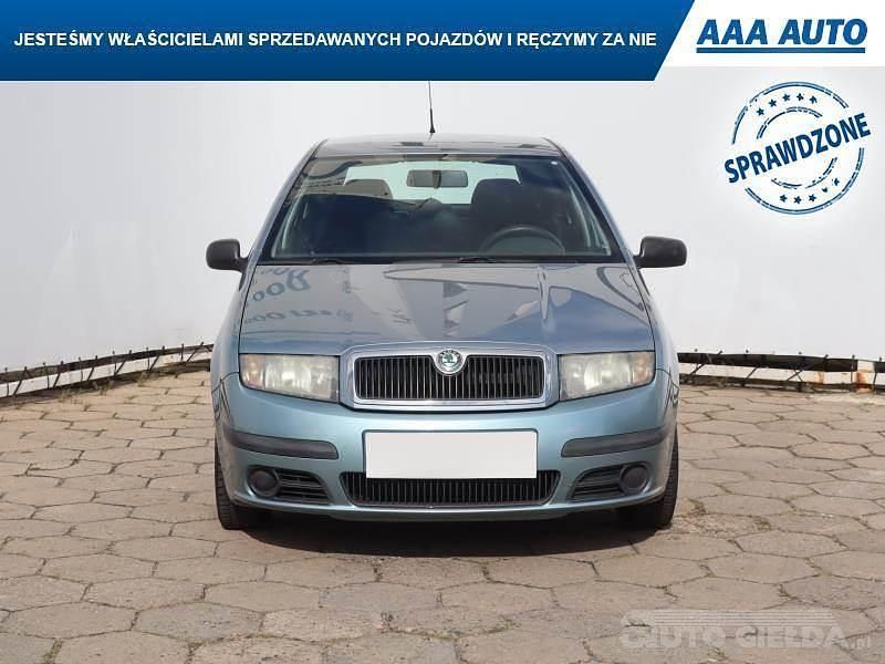 Używany Skoda Fabia 64 KM (47 kW) 2005 Błękitny