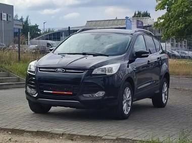 Czarny Używany 2015 Ford Kuga Titanium SUV | 45 900 zł (Dobra cena) - Obraz 1/4