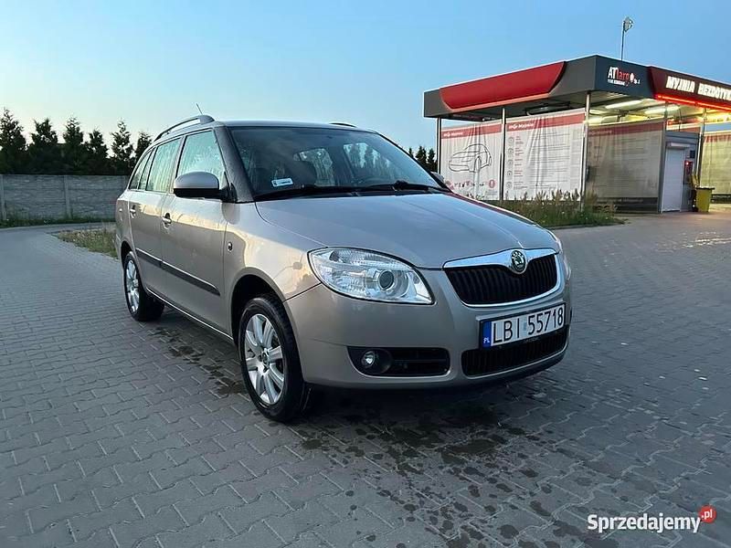 Używany 2009 Skoda Fabia | 11 900 zł (Drogi) - Obraz 1/4