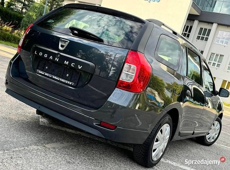 Używany Dacia Logan 2016 Grafitowy Sedan/Limuzyna