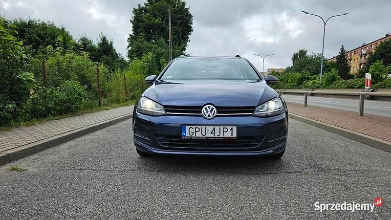 Granatowy Używany 2015 VW Golf VII Kombi | 27 900 zł (Uczciwa cena) - Obraz 1/4