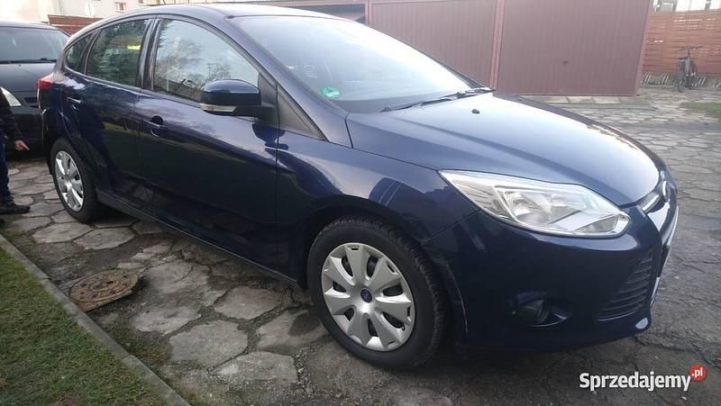 Używany Ford Focus 2012 Granatowy Hatchback