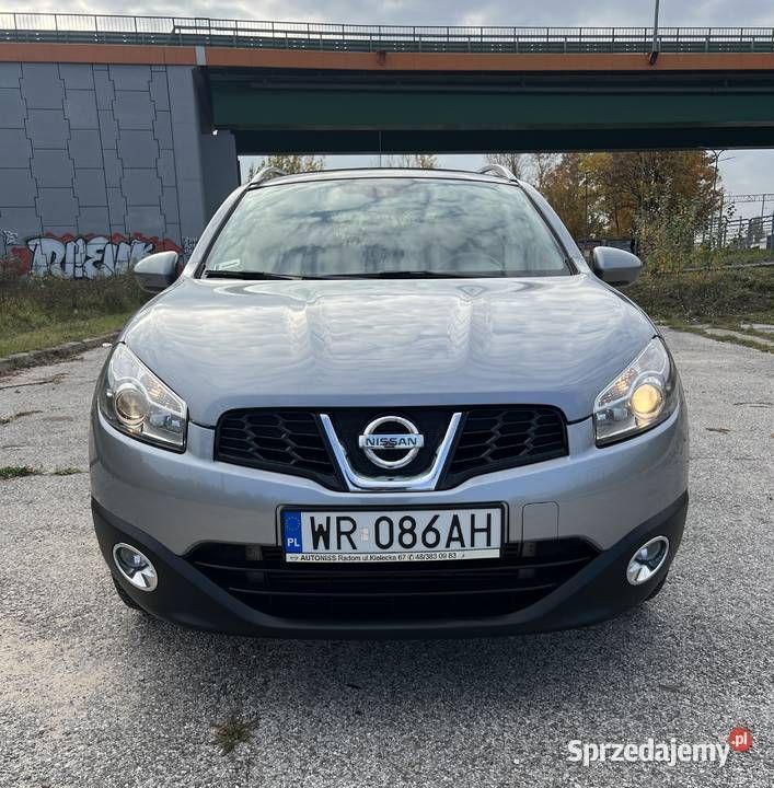 Srebrny Używany 2010 Nissan Qashqai +2 SUV | 27 690 zł (Uczciwa cena) - Obraz 1/4