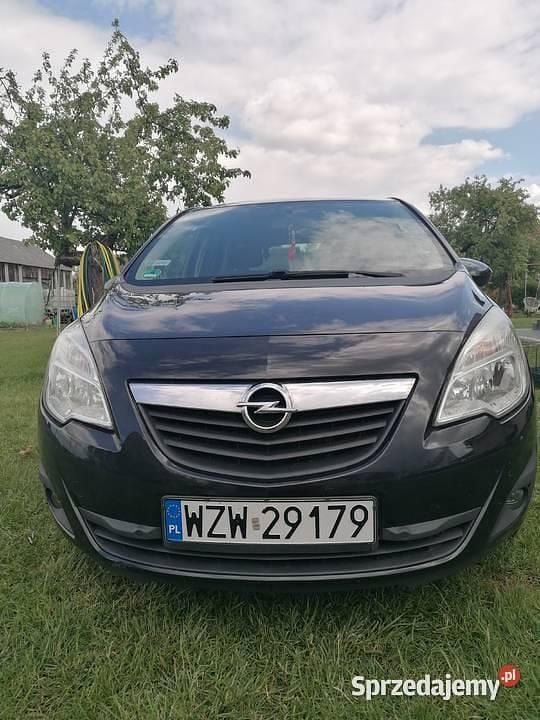 Czarny Używany 2012 Opel Meriva Minivan | 11 900 zł (Dobra cena) - Obraz 1/4