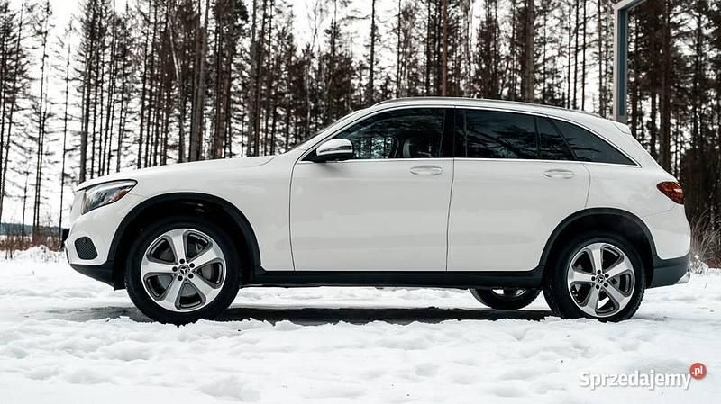 Używany Mercedes GLC300 2019 Biały SUV