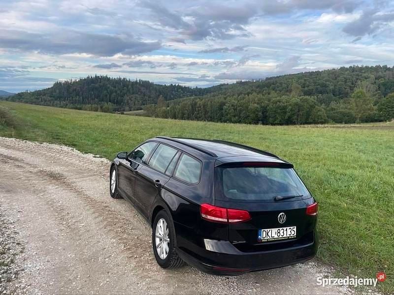 Używany VW Passat 120 KM (88 kW) 2015 Czarny Sedan/Limuzyna
