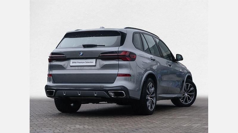 Używany BMW X5 Shadowline 286 KM (210 kW) 2024 Skyscraper grey metallic metalizowany SUV