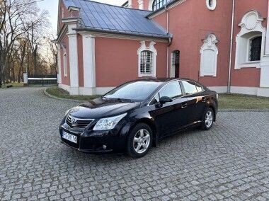 Czarny Używany 2009 Toyota Avensis Sedan/Limuzyna | 19 999 zł - Obraz 1/4
