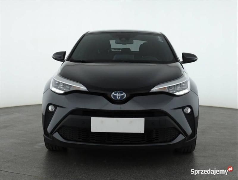 Szary Używany 2022 Toyota C-HR SUV | 97 999 zł (Uczciwa cena) - Obraz 1/4