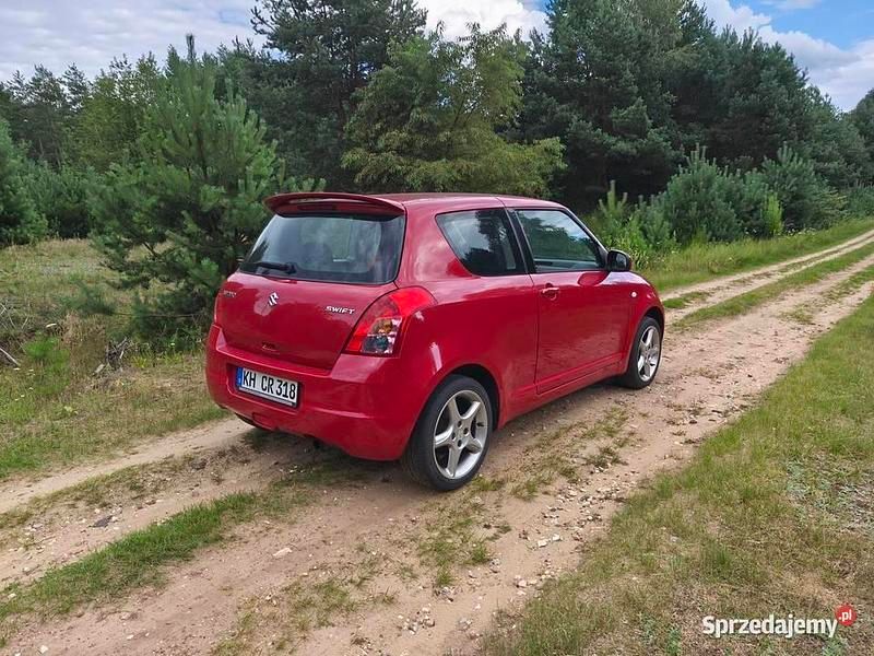 Wiśniowy Używany 2008 Suzuki Swift Hatchback | 8700 zł (Uczciwa cena) - Obraz 1/4