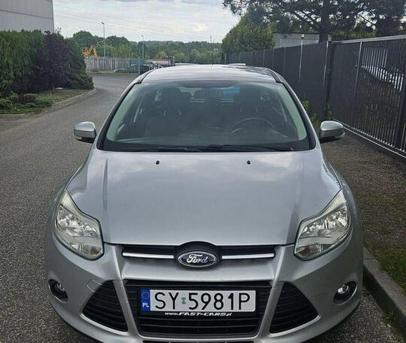Srebrny Używany 2014 Ford Focus Kombi | 3800 zł - Obraz 1/4