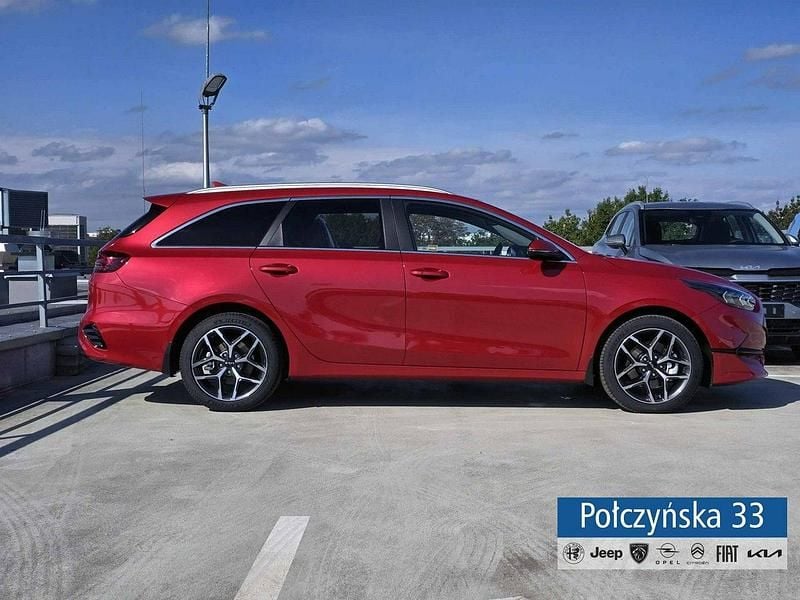 Nowe Kia Ceed 140 KM (102 kW) 2025 Czerwony (metalik) Hatchback