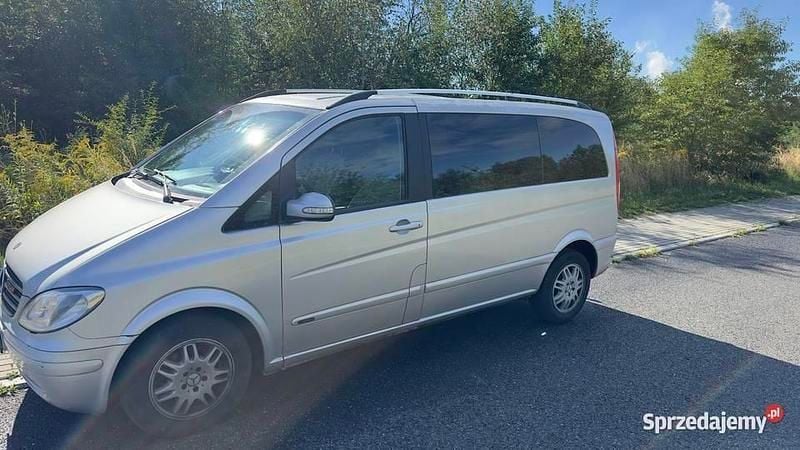 Srebrny Używany 2007 Mercedes Viano Minivan | 31 500 zł - Obraz 1/4