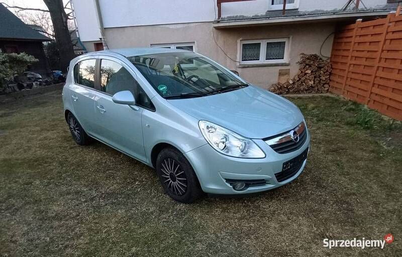 Zielony Używany 2009 Opel Corsa Hatchback | 11 900 zł (Uczciwa cena) - Obraz 1/4