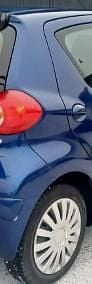 Używany Toyota Aygo 68 KM (50 kW) 2007 Niebieski Hatchback
