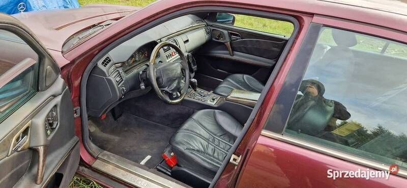 Używany 1997 Mercedes E50 AMG AMG Sedan/Limuzyna | 27 000 zł - Obraz 1/4