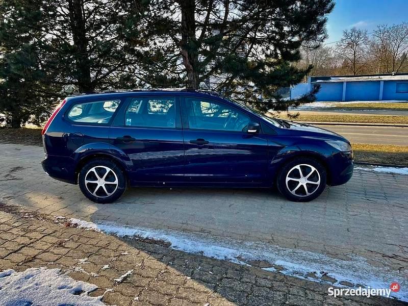 Używany Ford Focus 2008 Granatowy Kombi