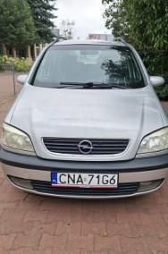 Używany Opel Zafira 101 KM (74 kW) 2000 Srebrny Minivan