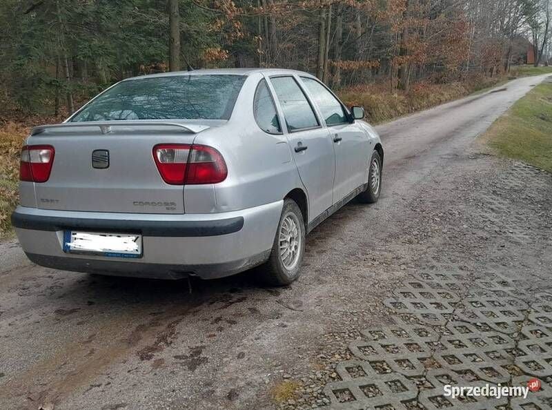 Używany 2001 Seat Cordoba | 1900 zł - Obraz 1/4