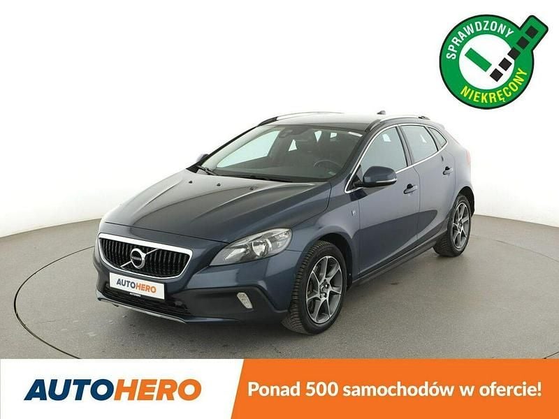 Niebieski Używany 2016 Volvo V40 Ocean Race Hatchback | 52 900 zł (Uczciwa cena) - Obraz 1/3
