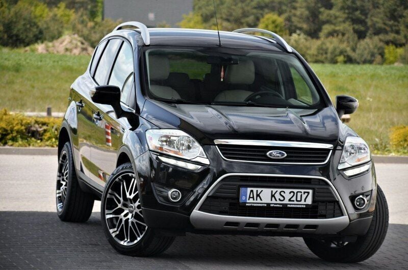 Czarny (metalik, perła) Używany 2010 Ford Kuga SUV | 32 900 zł (Uczciwa cena) - Obraz 1/4