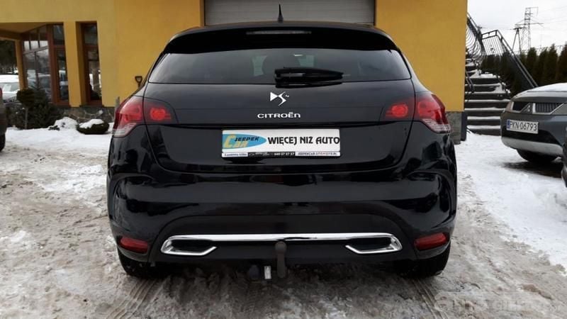 Używany Citroën DS4 112 KM (82 kW) 2012 Czarny metalik Hatchback