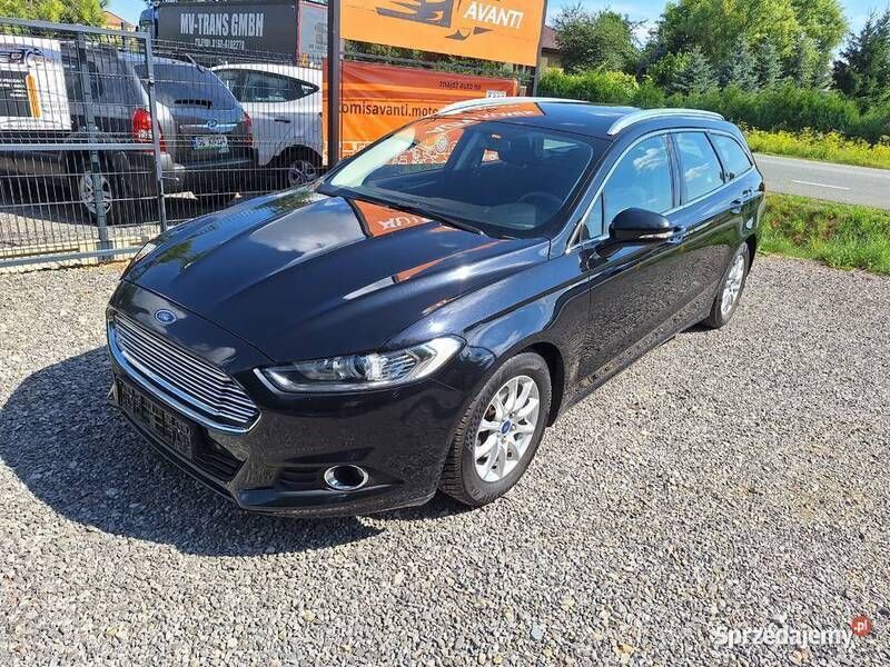 Używany Ford Mondeo 2016 Czarny Sedan/Limuzyna