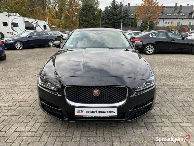 Czarny Używany 2017 Jaguar XE Sedan/Limuzyna | 85 900 zł (Drogi) - Obraz 1/4