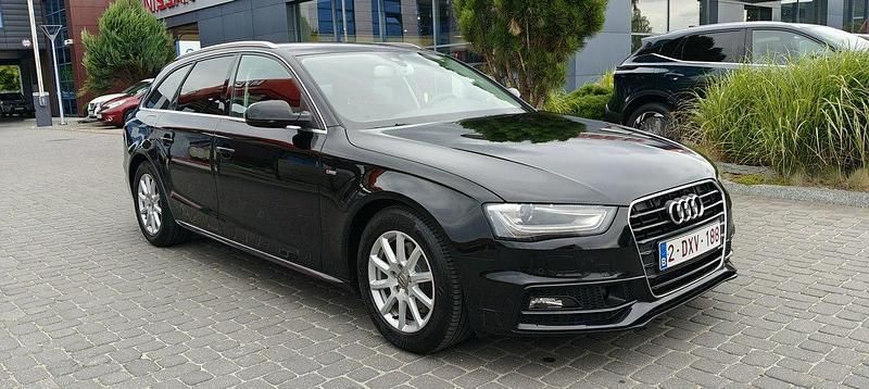 Czarny (metalik, perła) Używany 2014 Audi A4 Kombi | 42 900 zł (Dobra cena) - Obraz 1/4