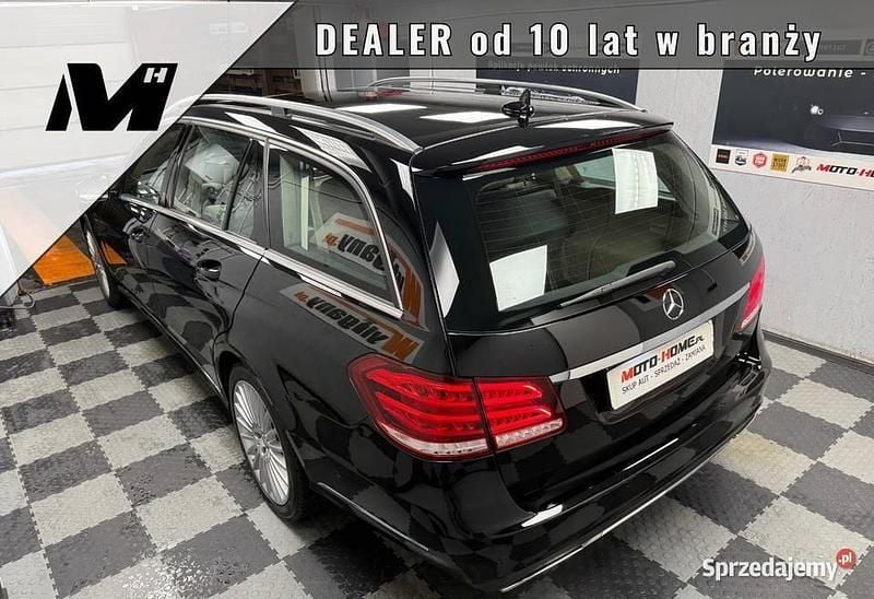 Używany Mercedes E200 2015 Czarny Kombi