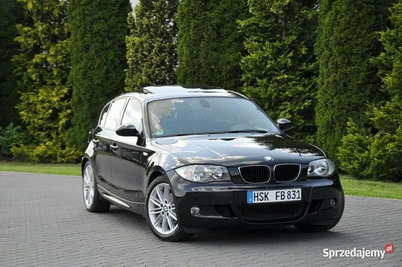 Czarny Używany 2009 BMW 120 Hatchback | 21 900 zł (Uczciwa cena) - Obraz 1/4