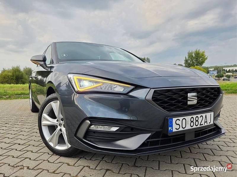 Szary Używany 2020 Seat Leon Hatchback | 81 998 zł (Drogi) - Obraz 1/4