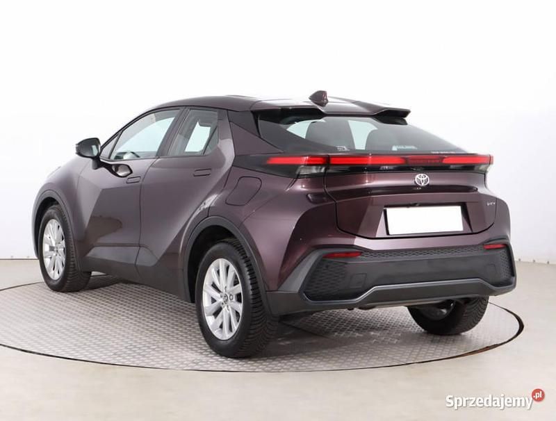 Używany Toyota C-HR 140 KM (102 kW) 2024 Fioletowy SUV