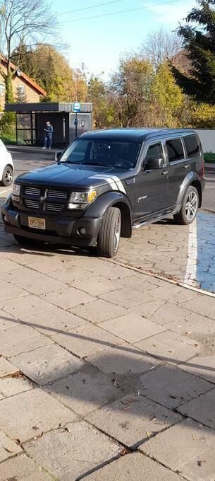 Czarny Używany 2011 Dodge Nitro SUV | 45 500 zł - Obraz 1/4