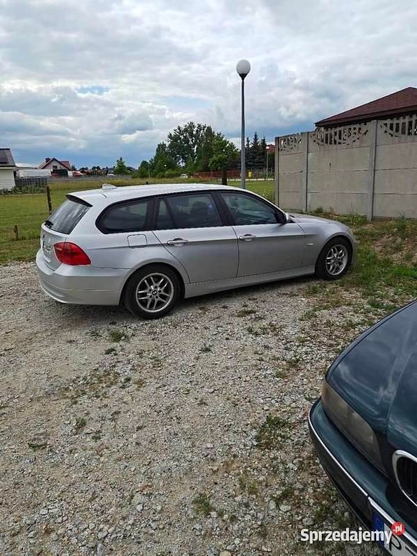 Używany 2008 BMW 320 Kombi | 11 000 zł - Obraz 1/3