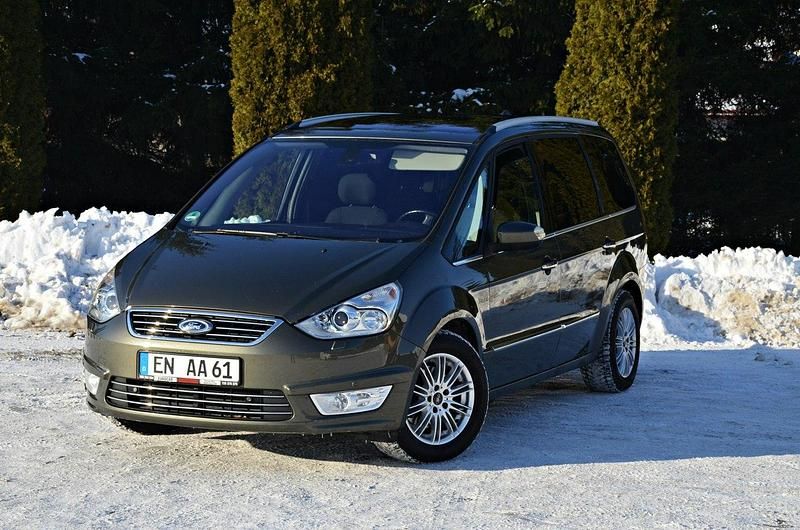 Używany Ford Galaxy 163 KM (119 kW) 2011 Beżowy Minivan
