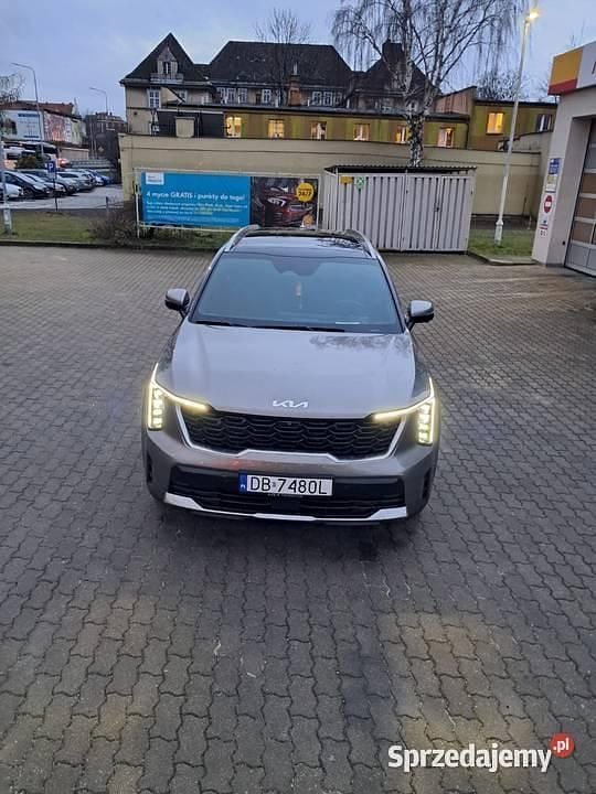 Beżowy Używany 2025 Kia Sorento SUV | 269 000 zł (Drogi) - Obraz 1/4